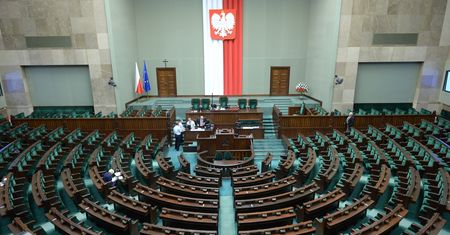 Ochrona zdrowia w Polsce. 320 mln zł rocznie dla NFZ za świadczenia dla nieubezpieczonych