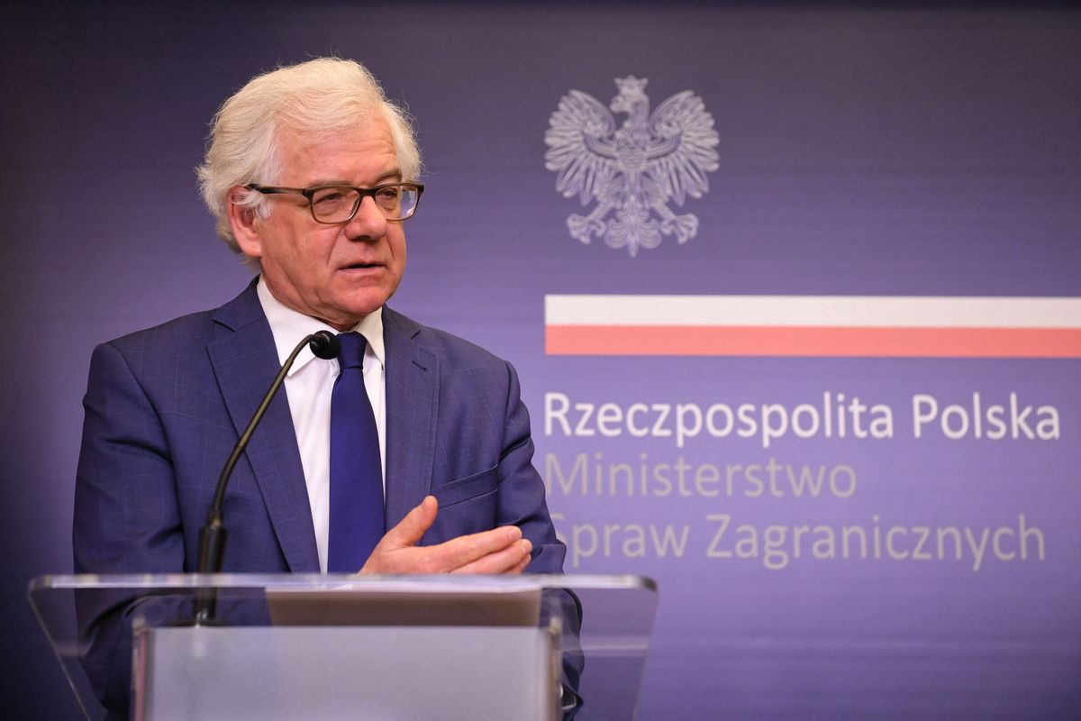 Jacek Czaputowicz złożył dymisję na ręce premiera Mateusza Morawieckiego. MSZ bez szefa