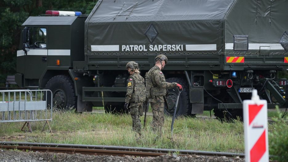 Interwencja saperów na ulicy Konstytucji 3 Maja w Toruniu
