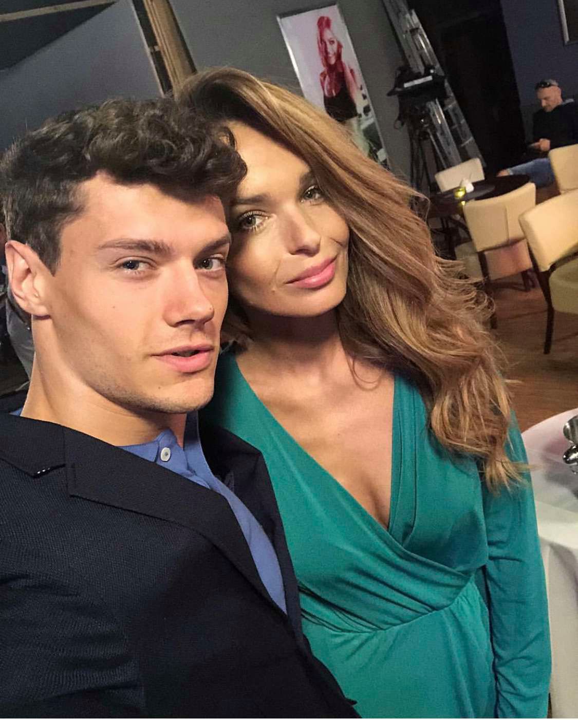 Bartek Piekarski zagra z piękną partnerką w nowym serialu