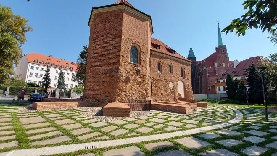 Wrocław. Ostrów Tumski odnowiony. Zyskał więcej zieleni