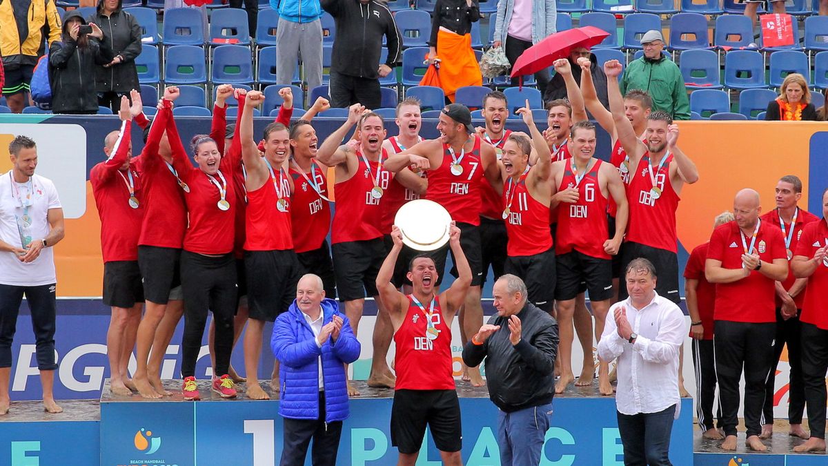 PAP / Tomasz Waszczuk / Na zdjęciu: reprezentanci Danii