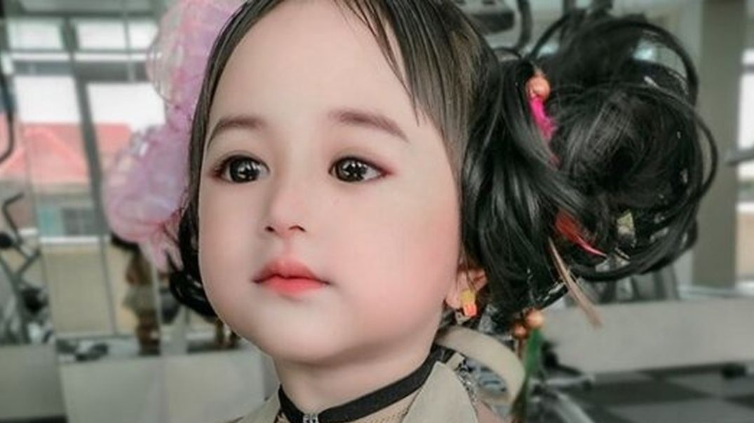 Podejrzewano, że zdjęcia tej dziewczynki były poddane obróbce graficznej 