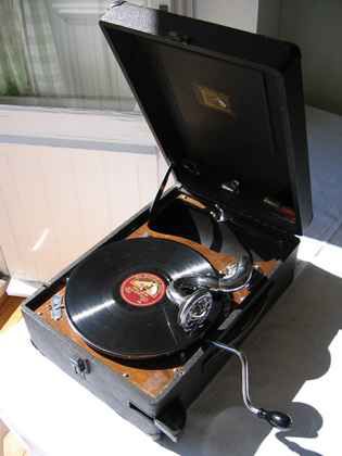 Retro na fali - gramofon z portem USB 2