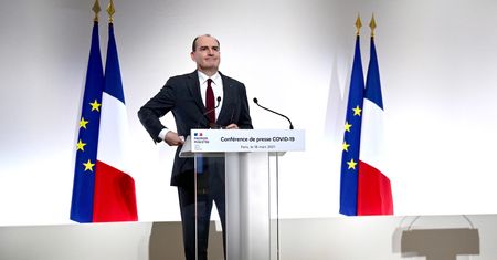 Koronawirus. Francja wprowadza częściowy lockdown w kraju