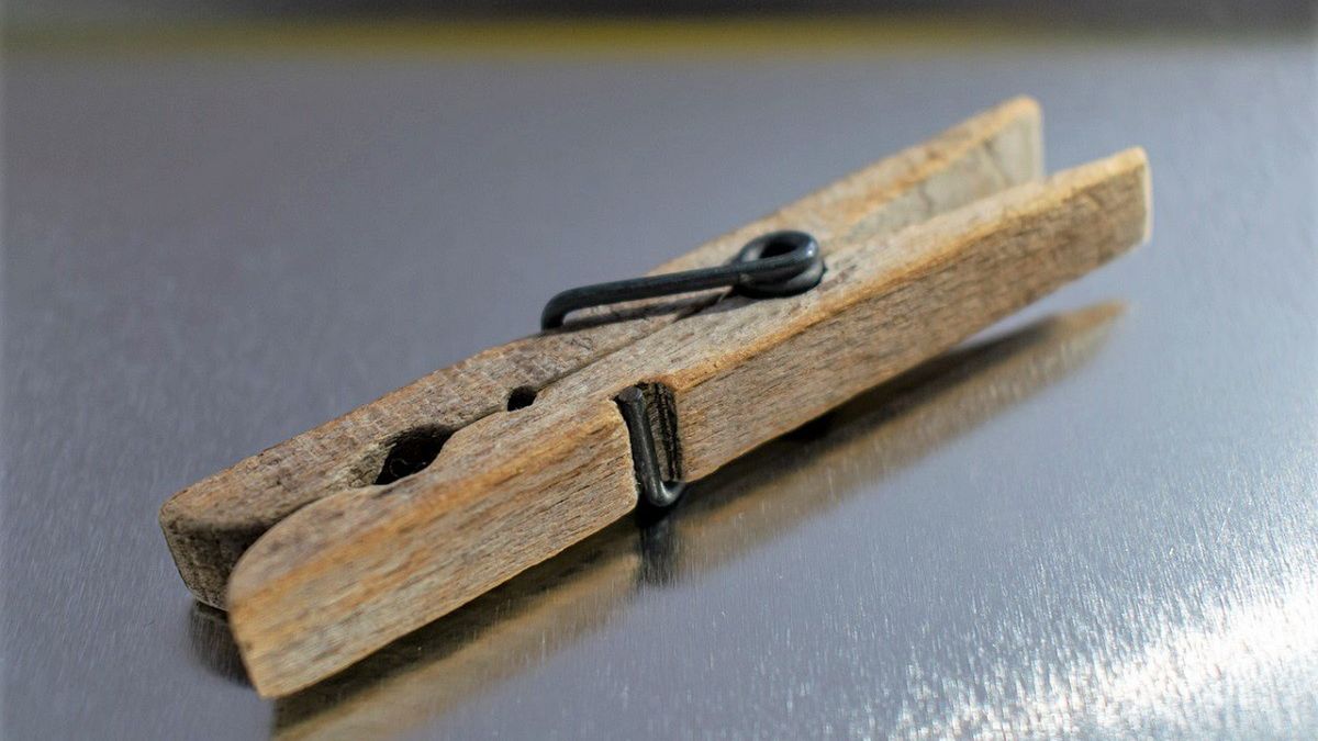 Klamerka do ubrań może uratować nóż.