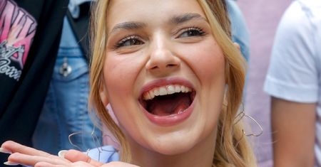 Julia Żugaj zaliczyła wpadkę na scenie i pokazała za dużo. Wszystko się nagrało (WIDEO)