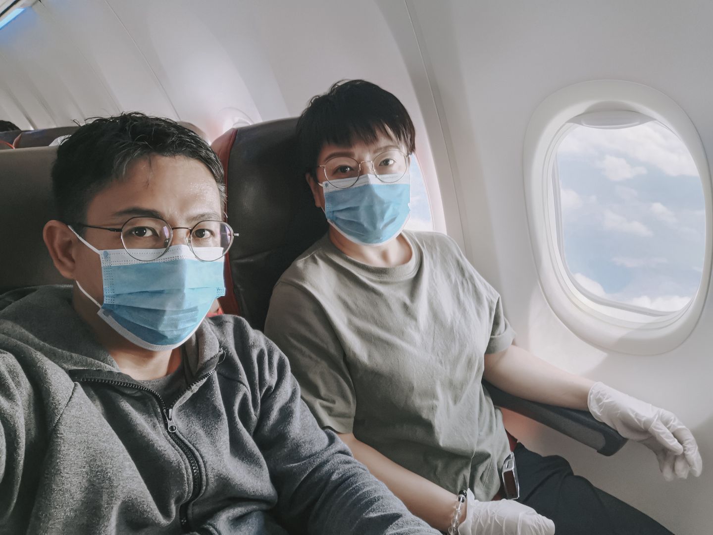 Koronawirus. Pierwszy samolot pasażerski wylądował w Wuhan