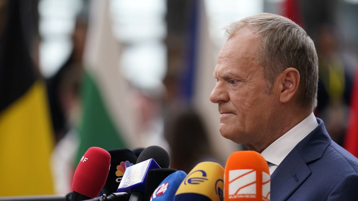 BRUSSELS, BELGIUM - JUNE 27:  Donald Tusk Prime Minister of Poland talks with media during European Council Meeting on June 27, 2024 in Brussels, Belgium. EU leaders gathered to discuss the bloc's 2024-2029 strategic agenda, as well as issues pertaining to Ukraine, the Middle East, security and defence, competitiveness, among other items. (Photo by Pier Marco Tacca/Getty Images)