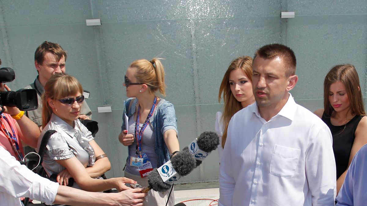 Tomasz Adamek w czasie kampanii wyborczej, maj 2014 roku