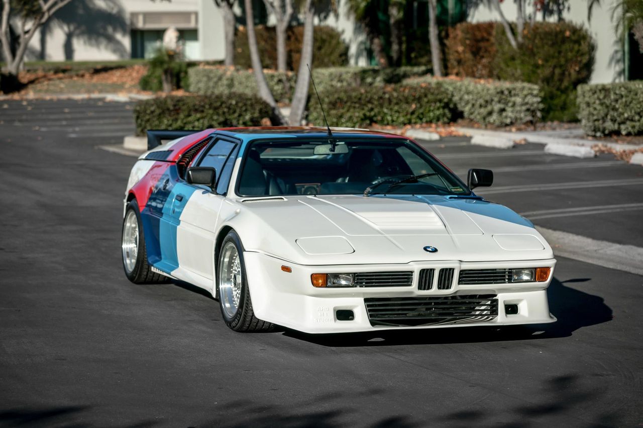 Paul Walker miał gust. Jego BMW M1 właśnie trafiło na sprzedaż