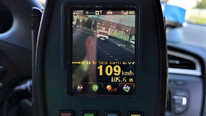 Wrocław. Wiózł jedzenie do żłobka. Po drodze stracił prawo jazdy