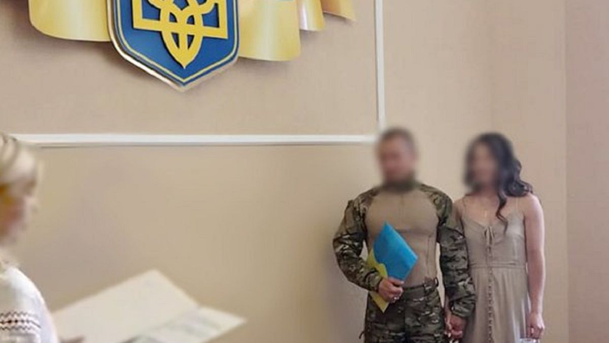 Ślub był niespodzianką dla panny młodej.