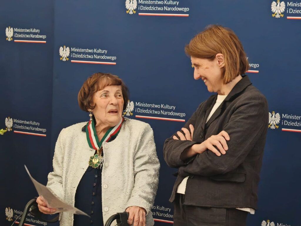 Janina Anna Pawluk. Złota Gloria Artis dla wybitnej artystki i mentorki pokoleń śpiewaków