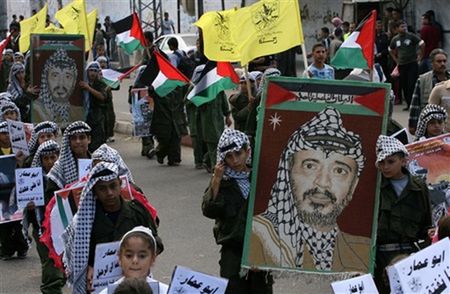 Strzały w czasie obchodów rocznicy śmierci Arafata