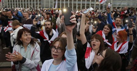 Białoruś. Szef rosyjskiej dyplomacji oskarża Zachód o "kierowanie opozycją"