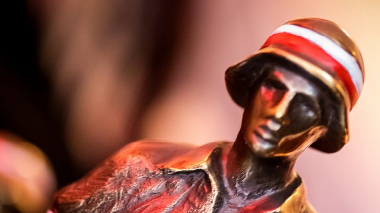 Warszawa. Statuetka Powstańca Warszawskiego trafia do laureatów nagrody BohaterOn. Kto będzie nim w tym roku, zależy również od internautów