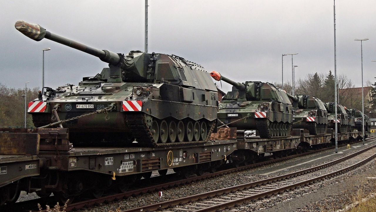 Germany commits advanced artillery and tanks to bolster Ukrainian defences