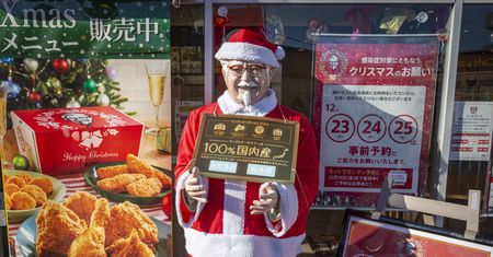 Nietypowa tradycja. Na święta jedzą kurczaki z KFC