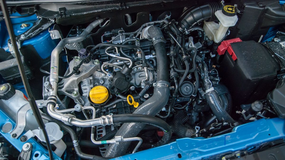 Tanie i proste oleje silnikowe coraz rzadziej nadają się do zastosowania we współczesnych silnikach.