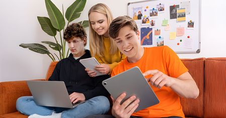 Orange Światłowód bez długiej umowy. Pierwszy miesiąc za 0 zł, później 49,99 zł