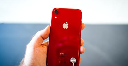 iPhone XR najpopularniejszym smartfonem Apple. Mają go wybierać byli użytkownicy Androida