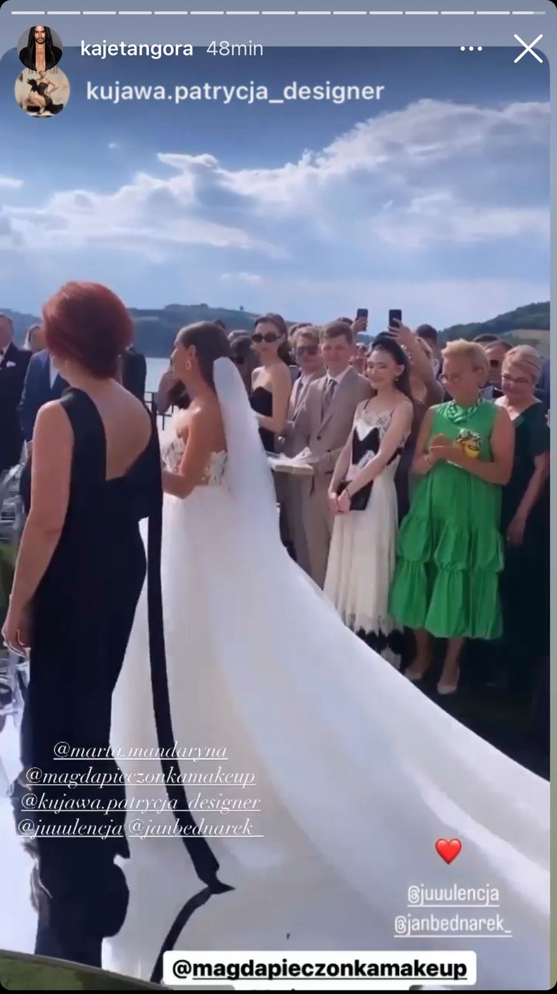 Julia Nowak w sukni ślubnej