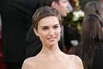 Natalie Portman znowu z gorylami