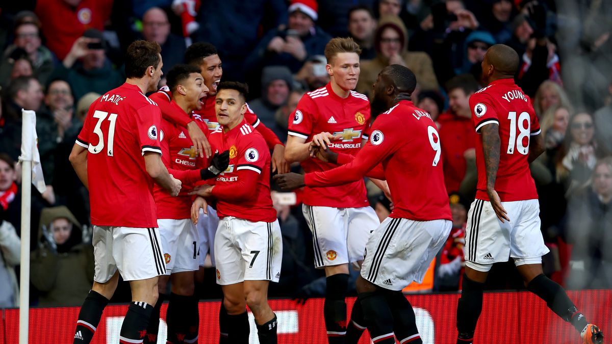 Zdjęcie okładkowe artykułu: Getty Images / Clive Brunskill / Na zdjęciu: piłkarze Manchesteru United