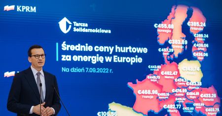 Zamiast tarczy solidarnościowej wyższa opłata dystrybucyjna? Ekspert wyjaśnia, czy to możliwe
