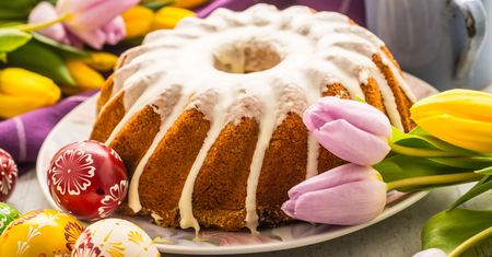 Babka piaskowa wielkanocna. Klasyczny przepis na świąteczny stół