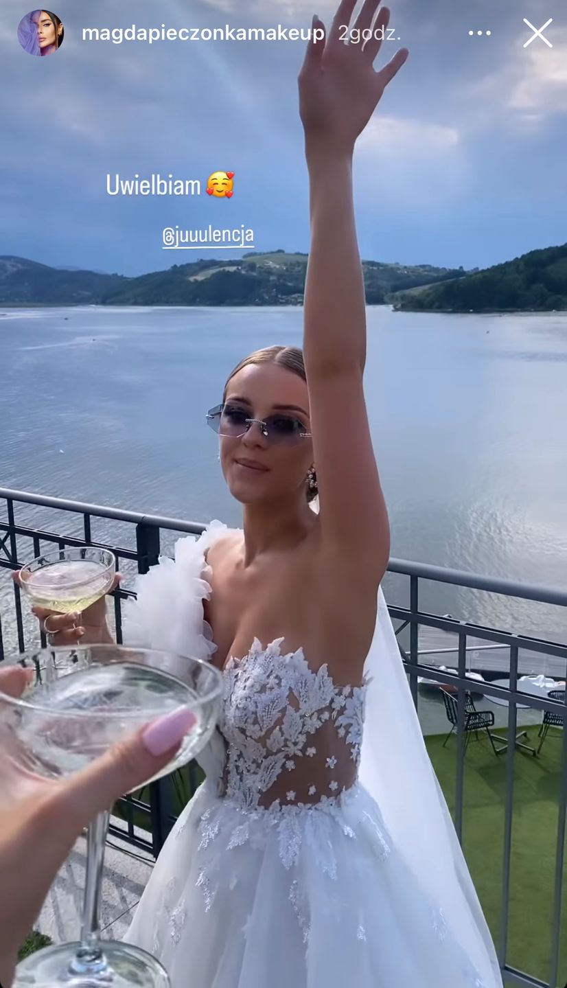 Julia Nowak w sukni ślubnej