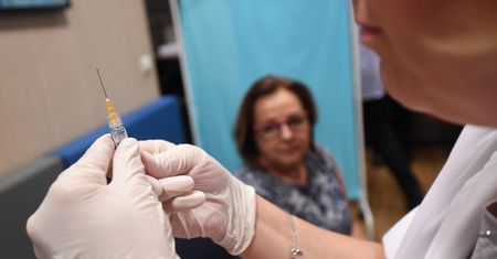 Warszawa. W stolicy ruszyły programy szczepień przeciw grypie