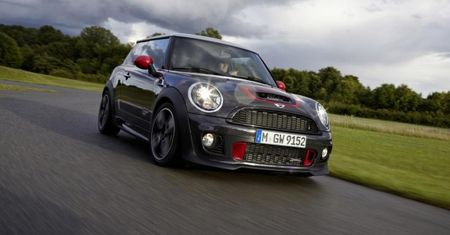 Najszybsze MINI w historii - nowe MINI John Cooper Works GP zadebiutuje w Paryżu
