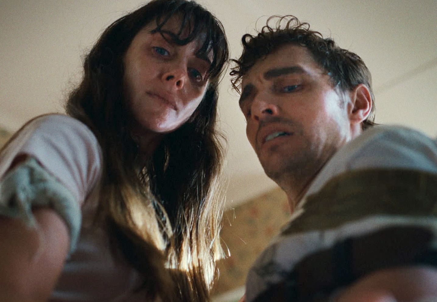 Alison Brie i Dave Franco w "Together"