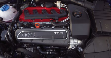 Nowe Audi TT RS z 5-cylindrowym silnikiem o mocy 400 KM