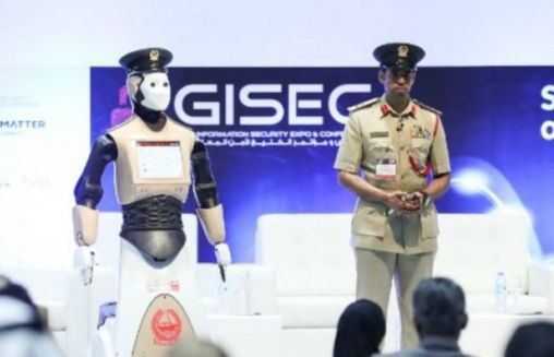 Dubaj wprowadza na ulice miasta roboty w roli policjantów