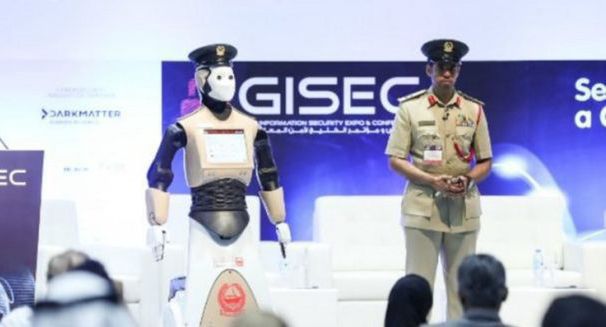 Dubaj wprowadza na ulice miasta roboty w roli policjantów