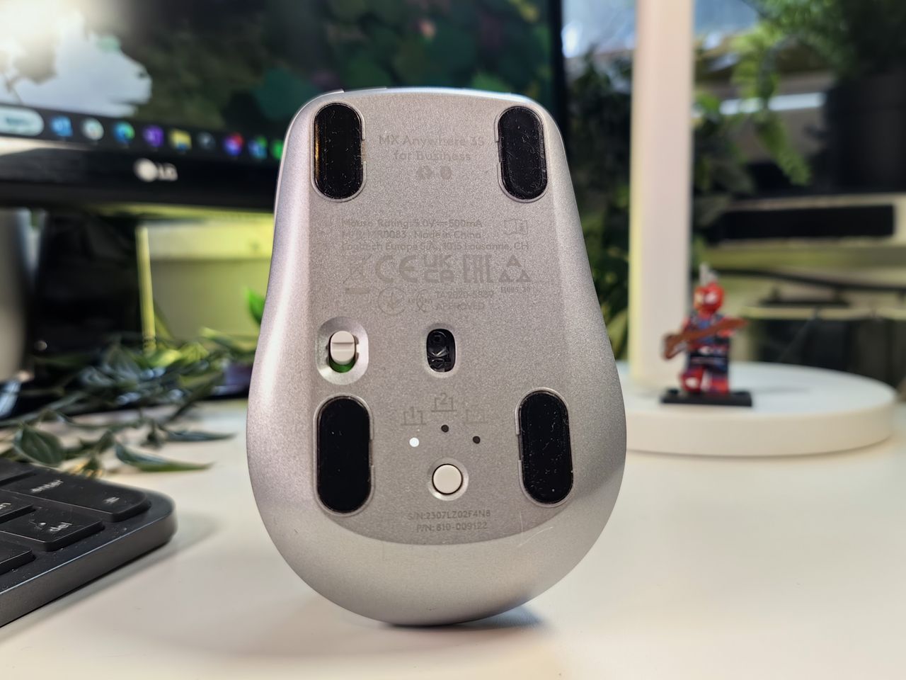 Łączenie MX Anywhere 3S z innymi urządzeniami możliwe jest przez Bluetooth i Bolt, a można połączyć do trzech sprzętów.
