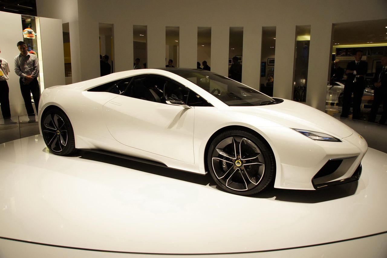 Lotus Esprit na Paris Motor Show 2010