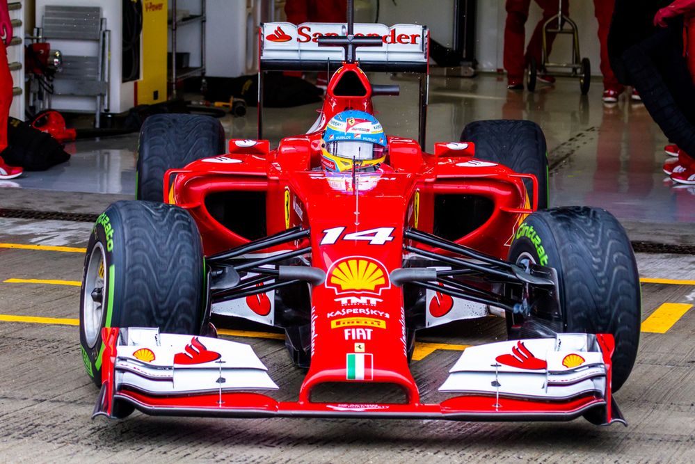 Räikkönen i Alonso mogą odejść z Ferrari po sezonie 2015