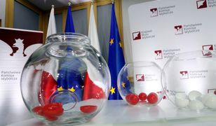 Wybory parlamentarne 2019. Losowanie list wyborczych w siedzibie Państwowej Komisji Wyborczej