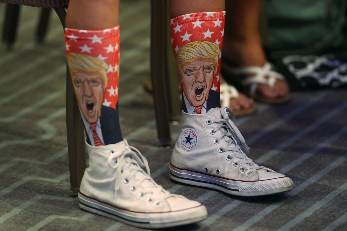 Skarpetki w... Donaldy Trumpy. Moda hipsterów wchodzi do polityki