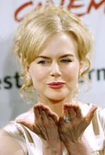 Brudna i spocona Nicole Kidman