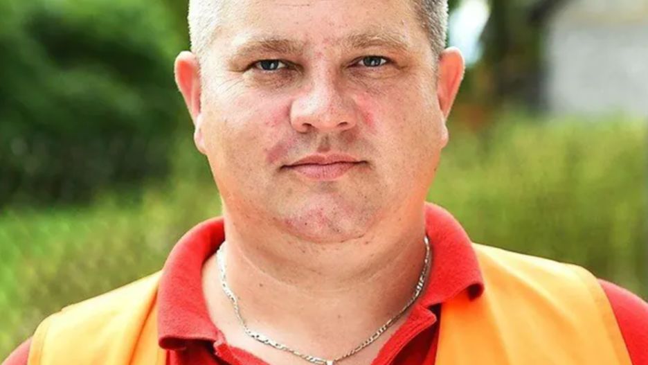 Artur Witkowski był szefem ekipy budowlanej w programie "Nasz nowy dom"