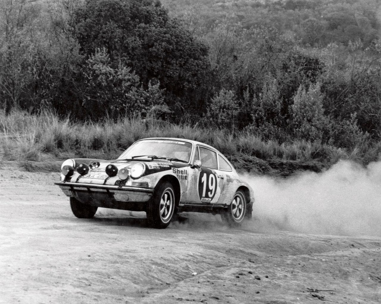 Sobiesław Zasada w Porsche na rajdzie Safari, rok 1971