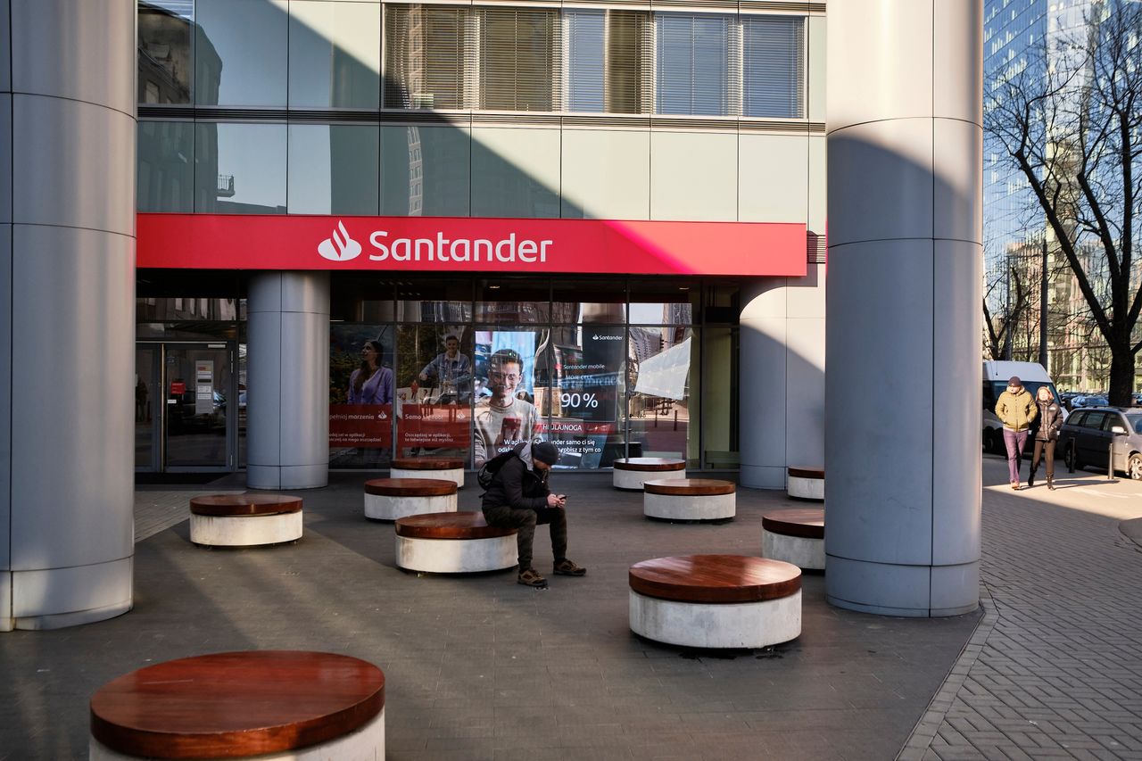 Santander Bank ostrzega klientów