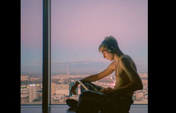 Mata w nowym utworze odpowiada krytykującym go za współpracę z McDonald's