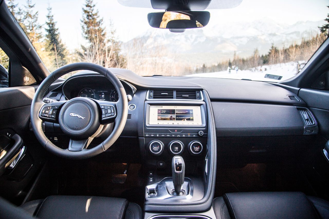 Jaguar E-Pace D180 S AWD (2018) (fot. Mateusz Żuchowski)