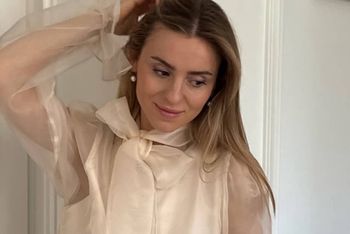 Nosi zamiast klasycznych jeansów. Ale spójrzcie też na marynarkę